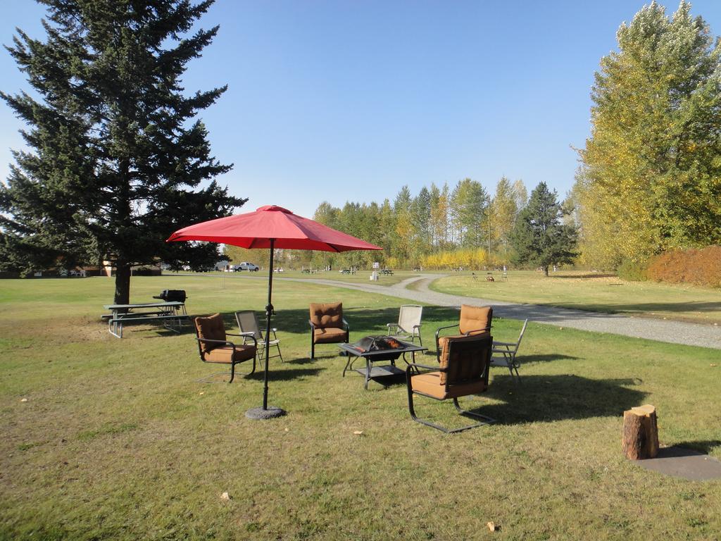 Airport Inn Кунел Екстериор снимка